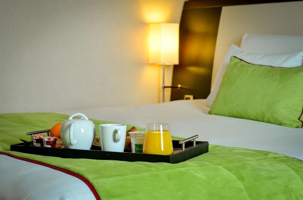 Mercure Angers Centre Gare Exteriör bild